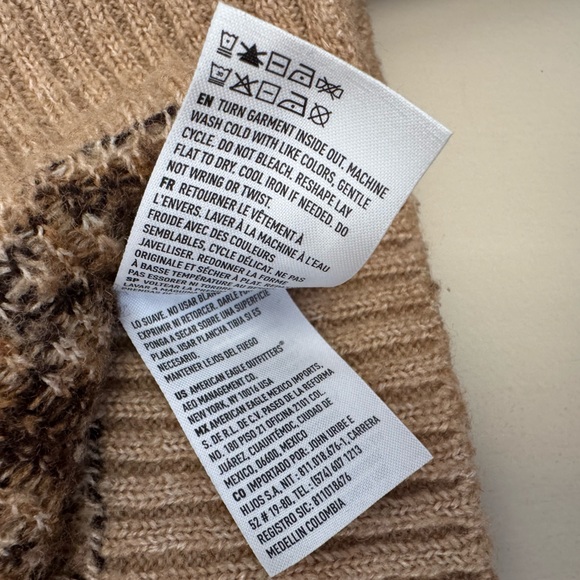 American Eagle Cheetah Print Sweater Size Small/Petite S/P - Picture 8 of 8